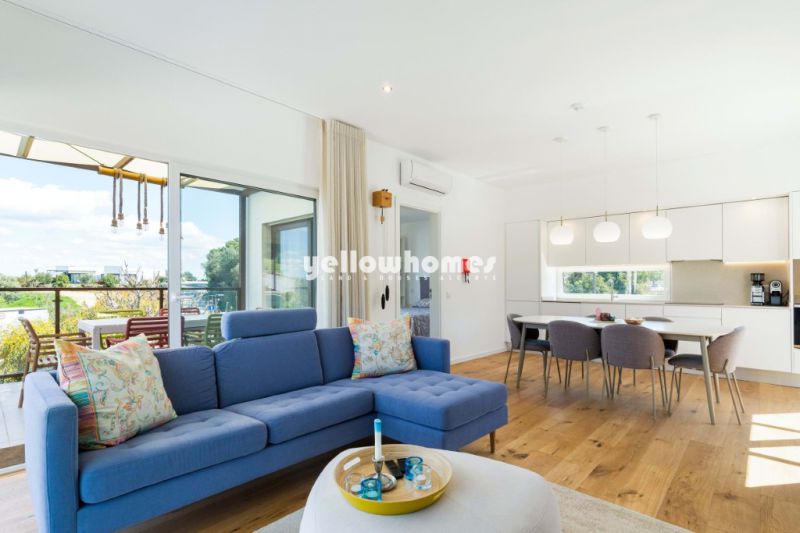 Modern 3-Bed Villa with Private Pool Near Ferragudo